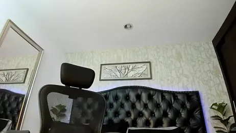 Lander_Cruz — webcam model online on stripchat