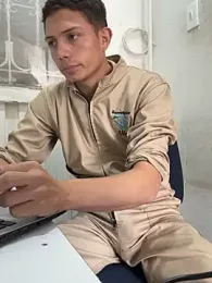 santiObrero — Stripchat stream photo (Apr 2026)