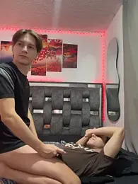 Alex_and_Fabian — webcam model online on stripchat