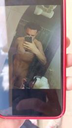 Chiniinn1 — webcam model online on cam4