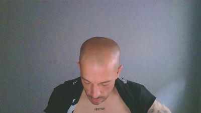 J8se — Cam4 stream photo (Apr 2026)