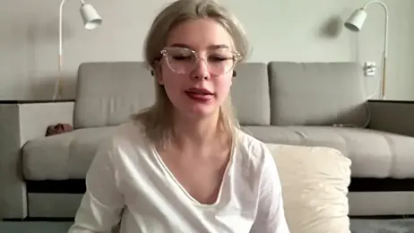 Love_plat1na — Stripchat stream photo (Apr 2026)