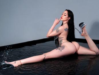 AlesandraLovi — webcam model online on livejasmin