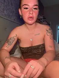 Ellieskyyee1 — Stripchat stream photo (May 2026)