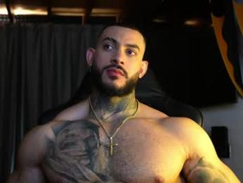 jackson__cottonwood — webcam model online on chaturbate