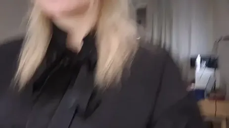 BloomMoon — Stripchat stream photo (Sep 2026)