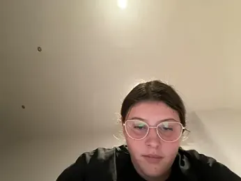 sari237 — Stripchat stream photo (Jul 2026)