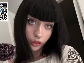 vailyreb — webcam model online on chaturbate