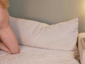 minimolly — webcam model online on bongacams