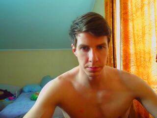 Chris Brien — webcam model online on flirt4free