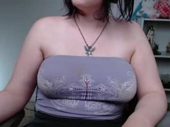 krystalsyxx — webcam model online on chaturbate