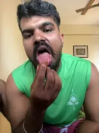 vinay1018 — Stripchat stream photo (Jun 2026)