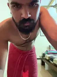 vinay1018 — Stripchat stream photo (Jun 2026)