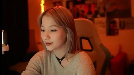 Traharaa — Stripchat stream photo (Mar 2026)