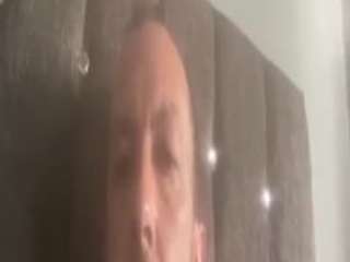 majorredeye40 — webcam model online on camsoda