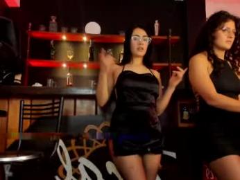 danna_lovs — webcam model online on chaturbate