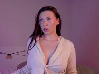 gwenonline — webcam model online on bongacams