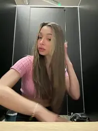barbiehumpxxx — webcam model online on stripchat