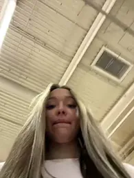 barbiehumpxxx — webcam model online on stripchat