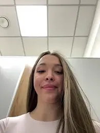 barbiehumpxxx — webcam model online on stripchat