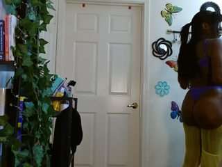 moebootyrayna — Camsoda stream photo (Jul 2026)