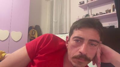 kaips — Cam4 stream photo (May 2026)