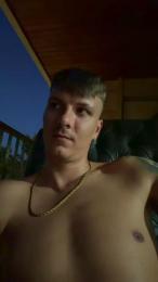 alex223 — Cam4 stream photo (Aug 2026)