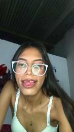 tina_hotpee — Cam4 stream photo (May 2026)