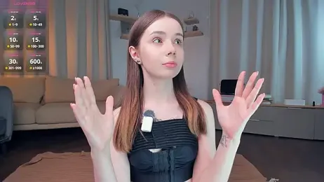 DominikaElis — webcam model online on stripchat