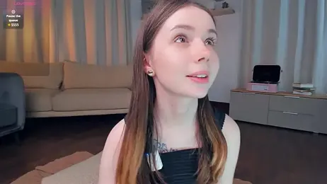 DominikaElis — webcam model online on stripchat