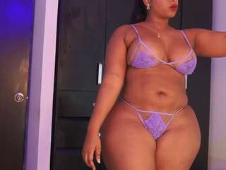 roxanasmiith — Camsoda stream photo (May 2026)