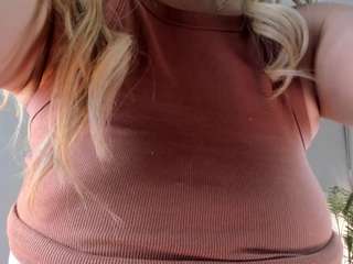 annwill — Camsoda stream photo (Apr 2026)
