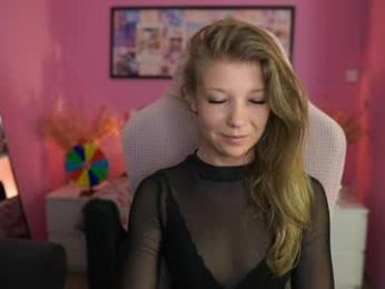 missicute18 — Chaturbate stream photo (Apr 2026)
