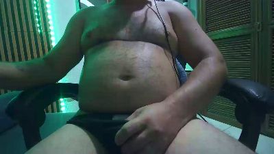 bearvzlat — Cam4 stream photo (Jun 2026)