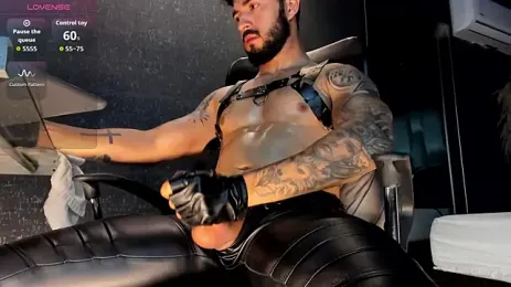 MarkWalker__ — webcam model online on stripchat