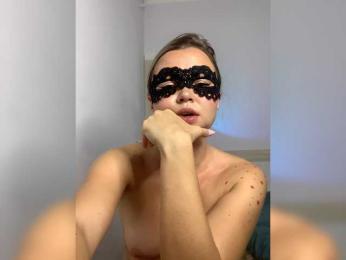Sophialanguage — webcam model online on bongacams