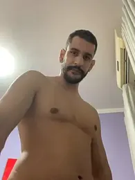 Raeuww — Stripchat stream photo (Jul 2026)