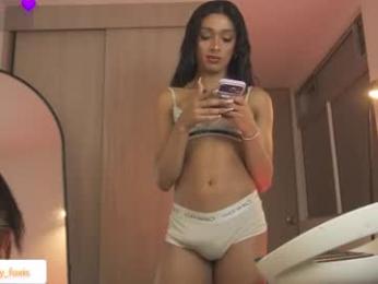 ashleyyfox_ — webcam model online on chaturbate