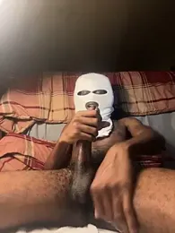 BigSkii — webcam model online on stripchat
