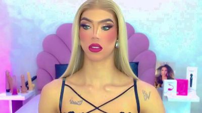 briana_sex322 — webcam model online on cam4