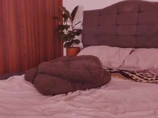 2gaays1stra8 — webcam model online on camsoda