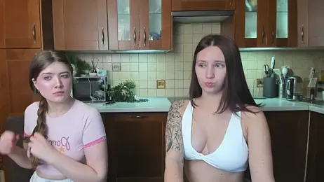 HotCaramellsTV — Stripchat stream photo (May 2026)