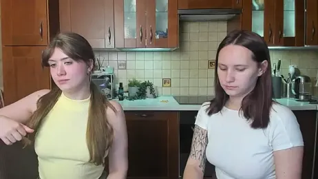 HotCaramellsTV — Stripchat stream photo (May 2026)