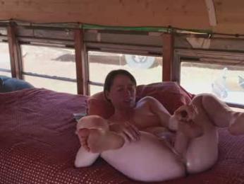 busbuddies — Chaturbate stream photo (Apr 2026)