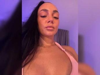 BabyTati21 — webcam model online on bongacams