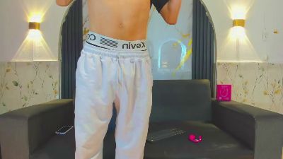 Andrew_stv — Cam4 stream photo (Sep 2026)