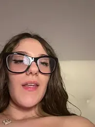 martadiventura — webcam model online on stripchat