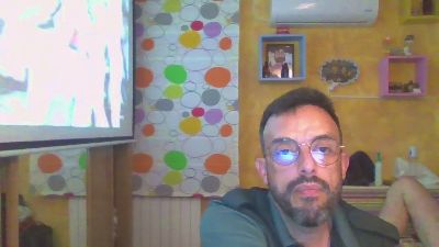 MasPinky — webcam model online on cam4