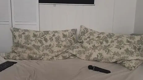 lilleambi — Stripchat stream photo (Aug 2026)