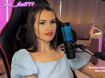 -RED_HAT- — bongacams